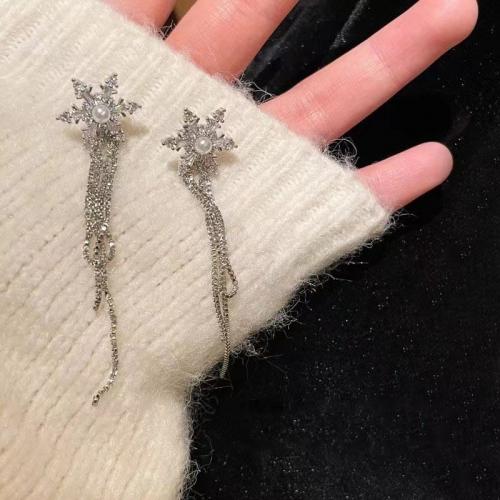 Zinc Alloy Tassel Earring, with Plastic Pearl, Snowflake, platinum color plated, fashion jewelry & for woman & with rhinestone 