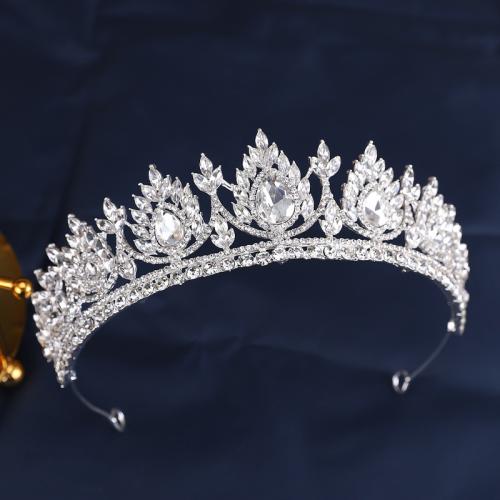Bridal Tiaras, Zinc Alloy, with Crystal, fashion jewelry & for woman & with rhinestone, silver color, diameter 140mm, height 70mm, arc length 280-300mm 