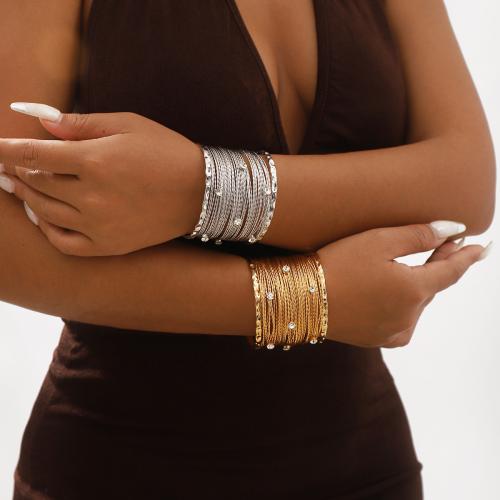 Bracelets manchette de fer , bijoux de mode & avec strass, plus de couleurs à choisir, Vendu par PC