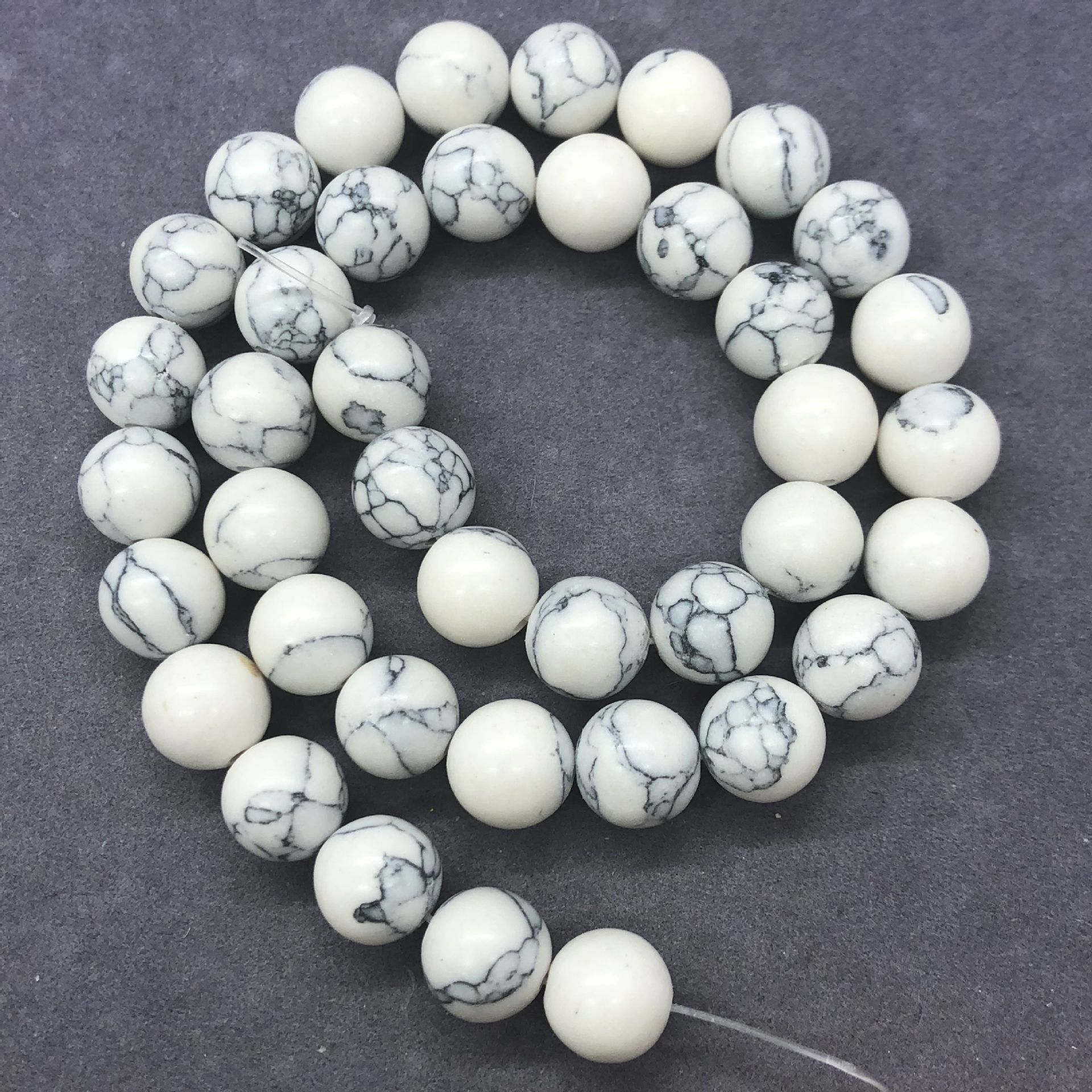 Perles en Turquoise synthétiques, Rond, normes différentes pour le choix, blanc, Longueur:Environ 15.7 pouce, Vendu par brin