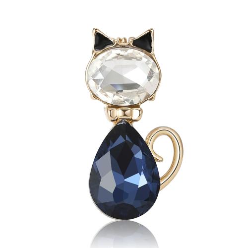 Rhinestone Zinc Alloy Brooch, with Rhinestone, Cat, gold color plated, fashion jewelry & for woman 