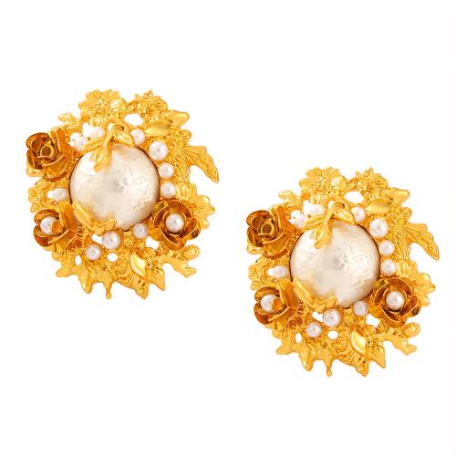 Brass Stud Earring, with Shell Pearl & Freshwater Pearl, fashion jewelry & for woman, golden 