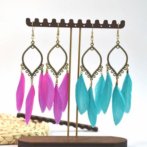 Fashion Feather Earring , with Zinc Alloy, gold color plated, fashion jewelry & for woman 