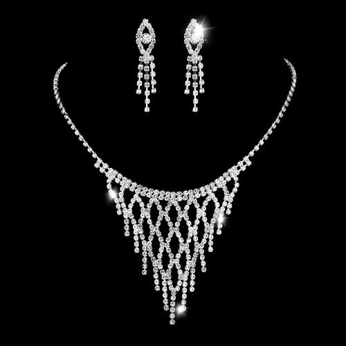 Rhinestone en alliage de zinc bijoux , boucle d'oreille & collier, Placage de couleur argentée, 2 pièces & pour femme & avec strass, Vendu par fixé