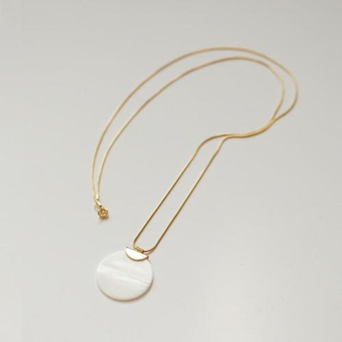 Brass Jewelry Necklace, with White Shell, fashion jewelry & for woman Approx 75 cm 