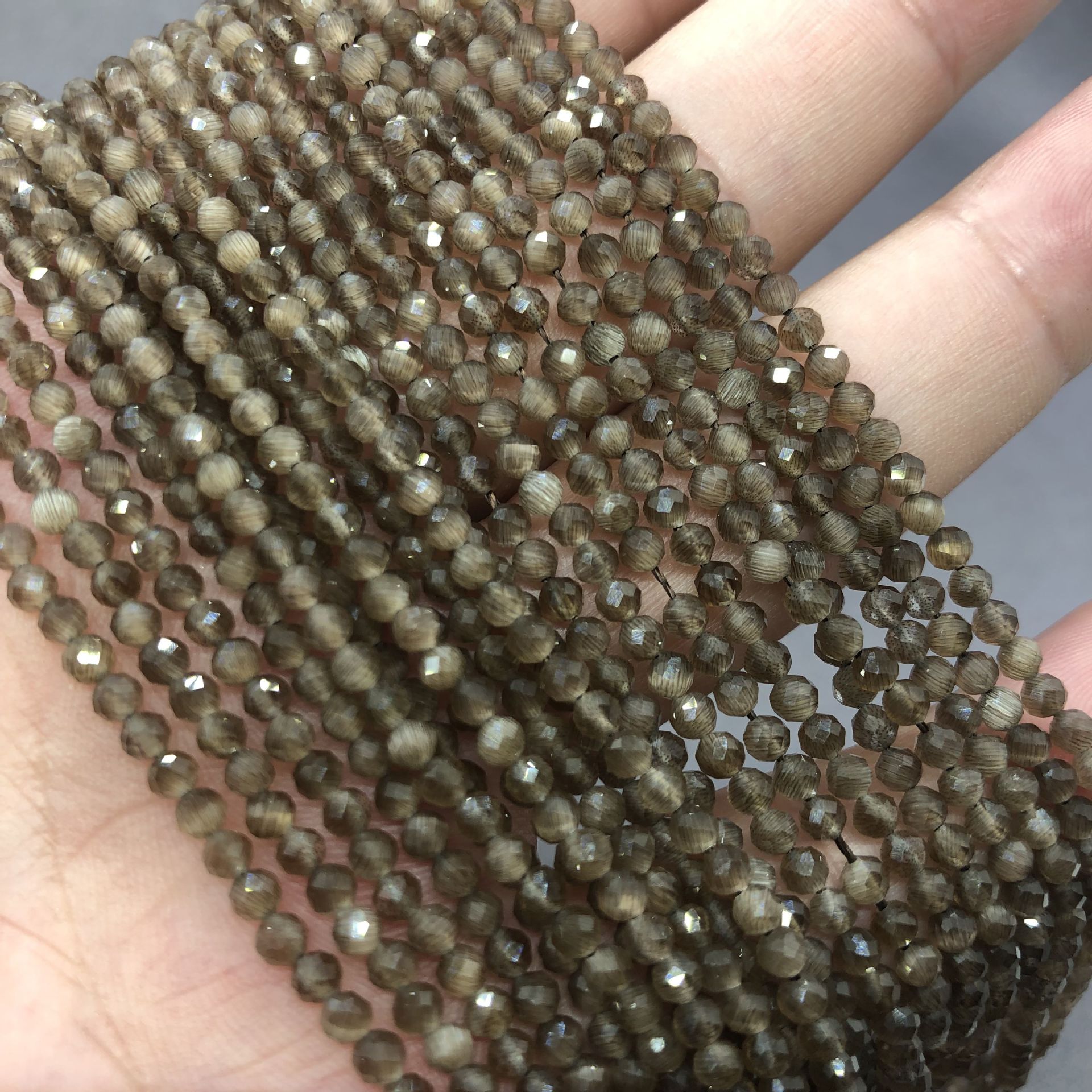 brown , 3mm（About 134 PCS/Strand）