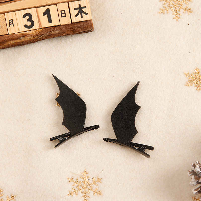 Bat wing hairpins