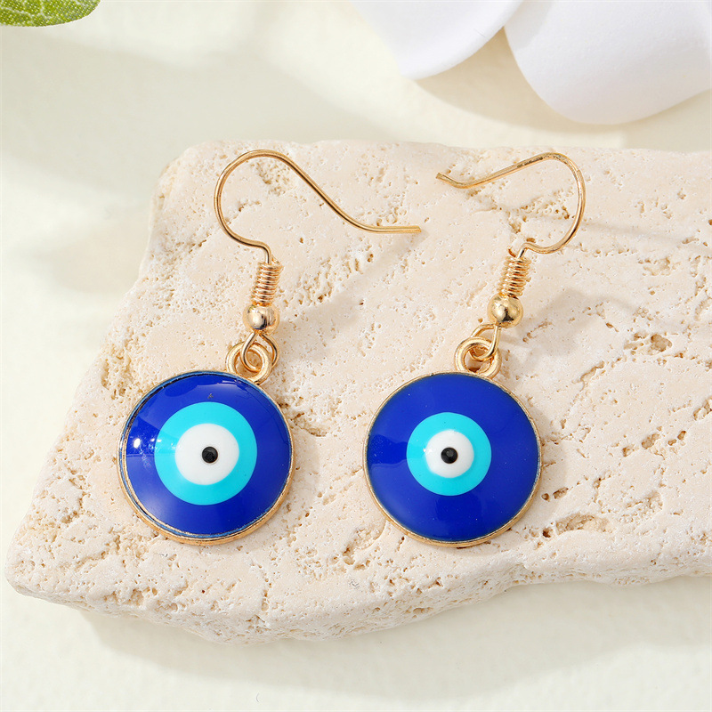 Round eye and ear hook