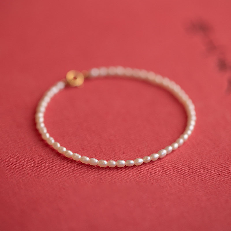 2mm, circumference: 14cm, (without extender chain)
