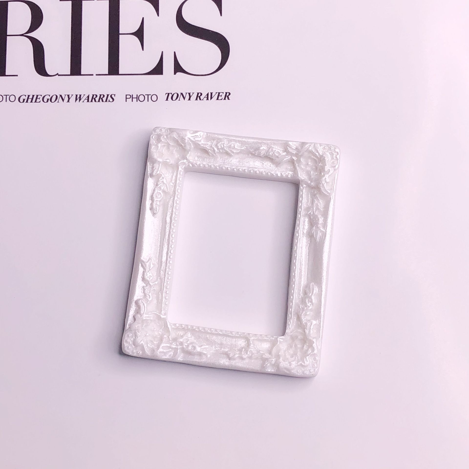Off-white Pearl Large photo frame 5x6cm