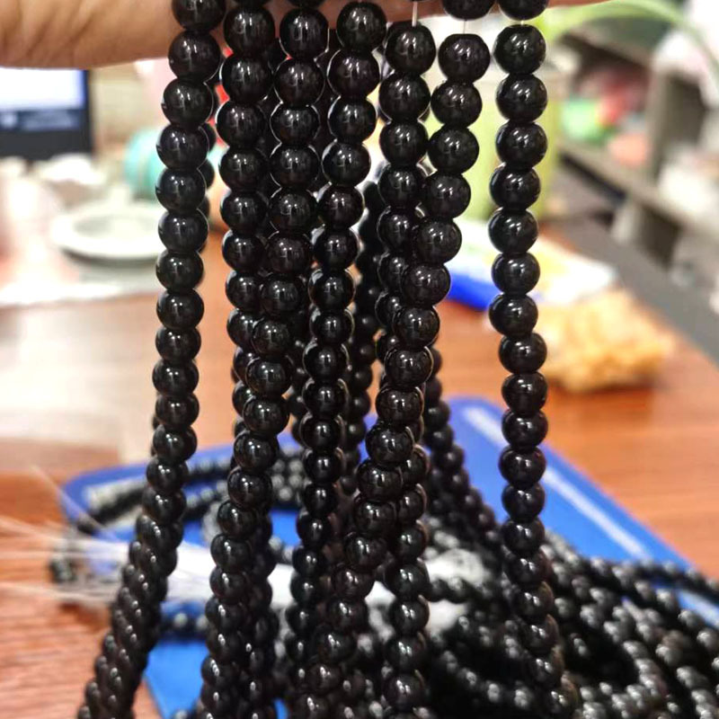 black 6mm about 140 pieces / string