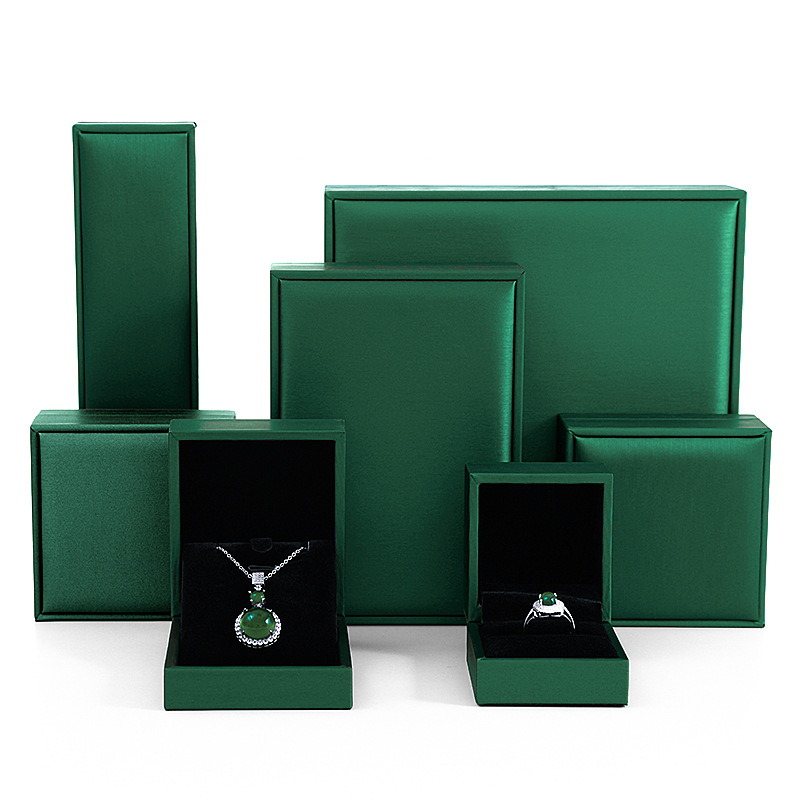 dark green Ring Box (60 * 65 * 55) mm