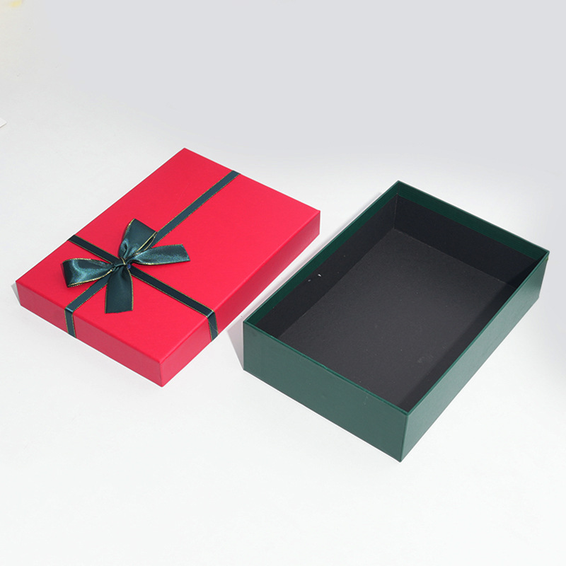 Red cover dark green background 11*9*5CM
