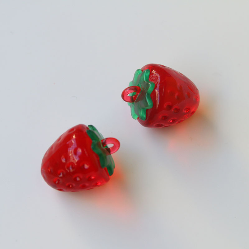 strawberry 2.2x1.6cm