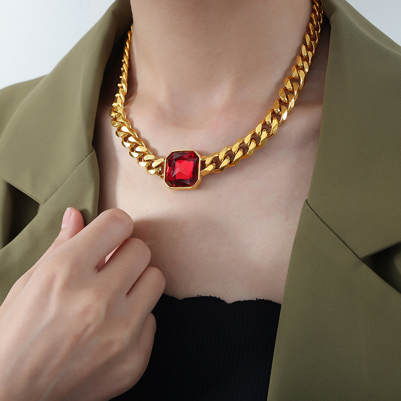Gold red crystal necklace :39-5cm