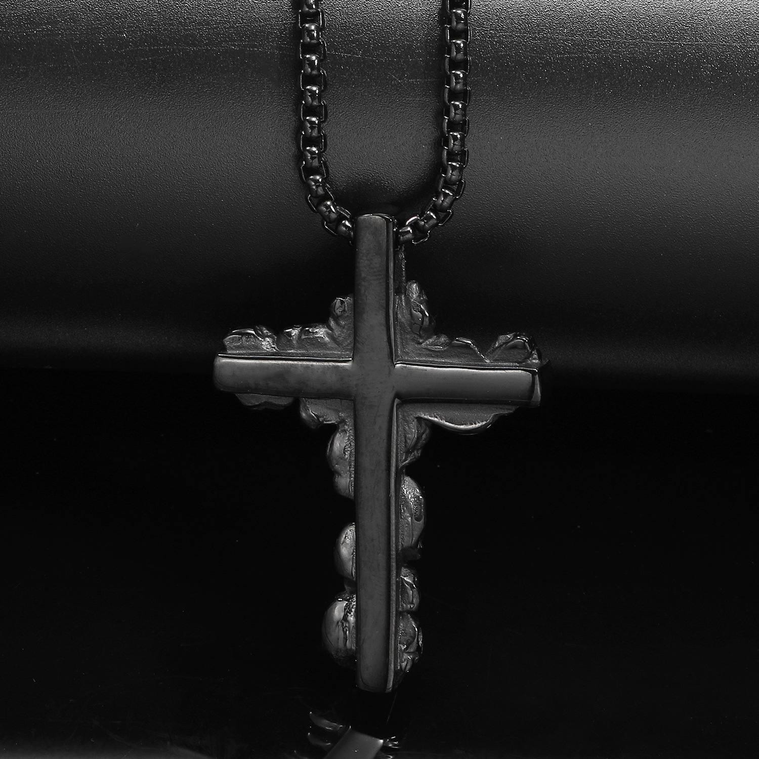 Black pendant + black 60CM square pearl chain