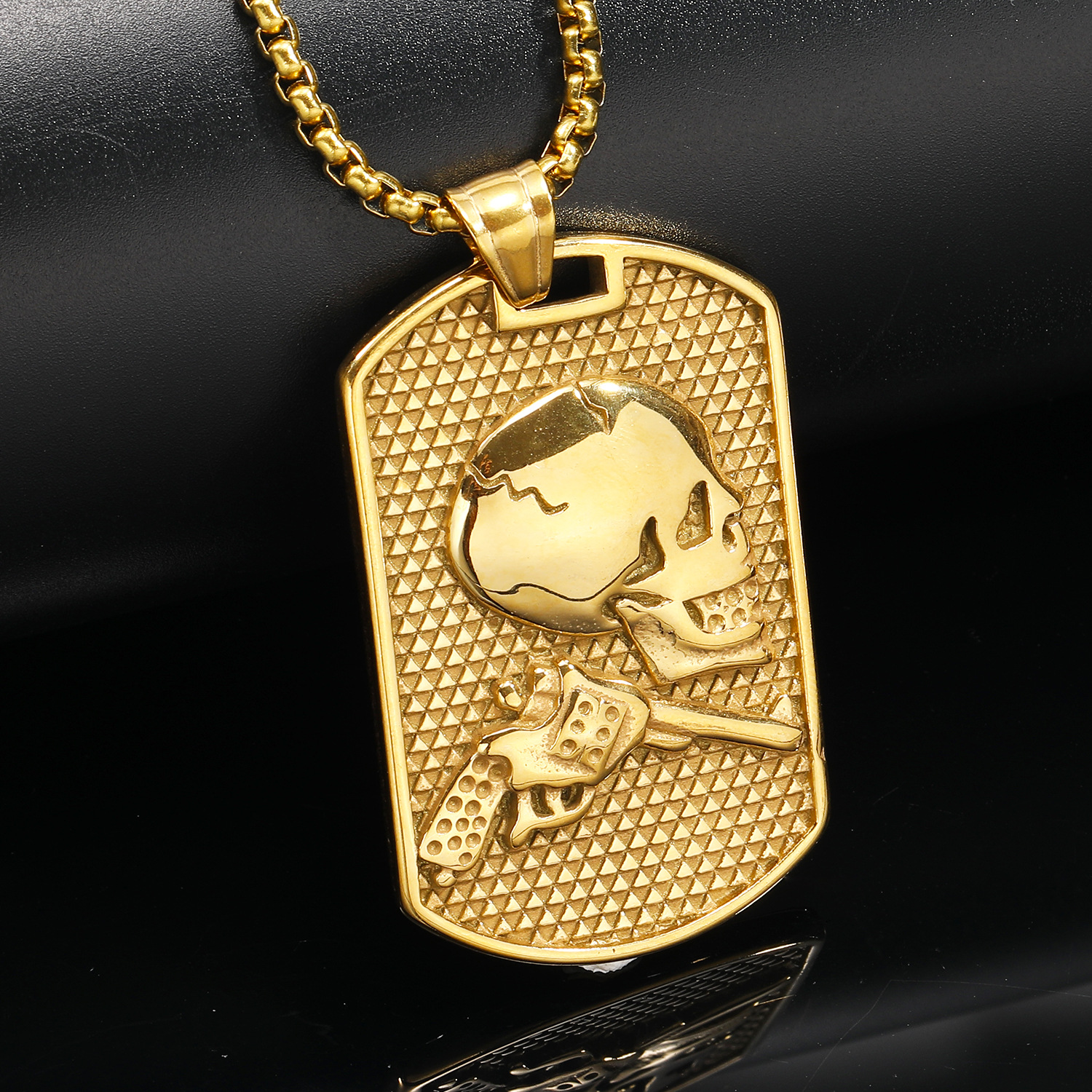Gold pendant + gold 60CM square pearl chain