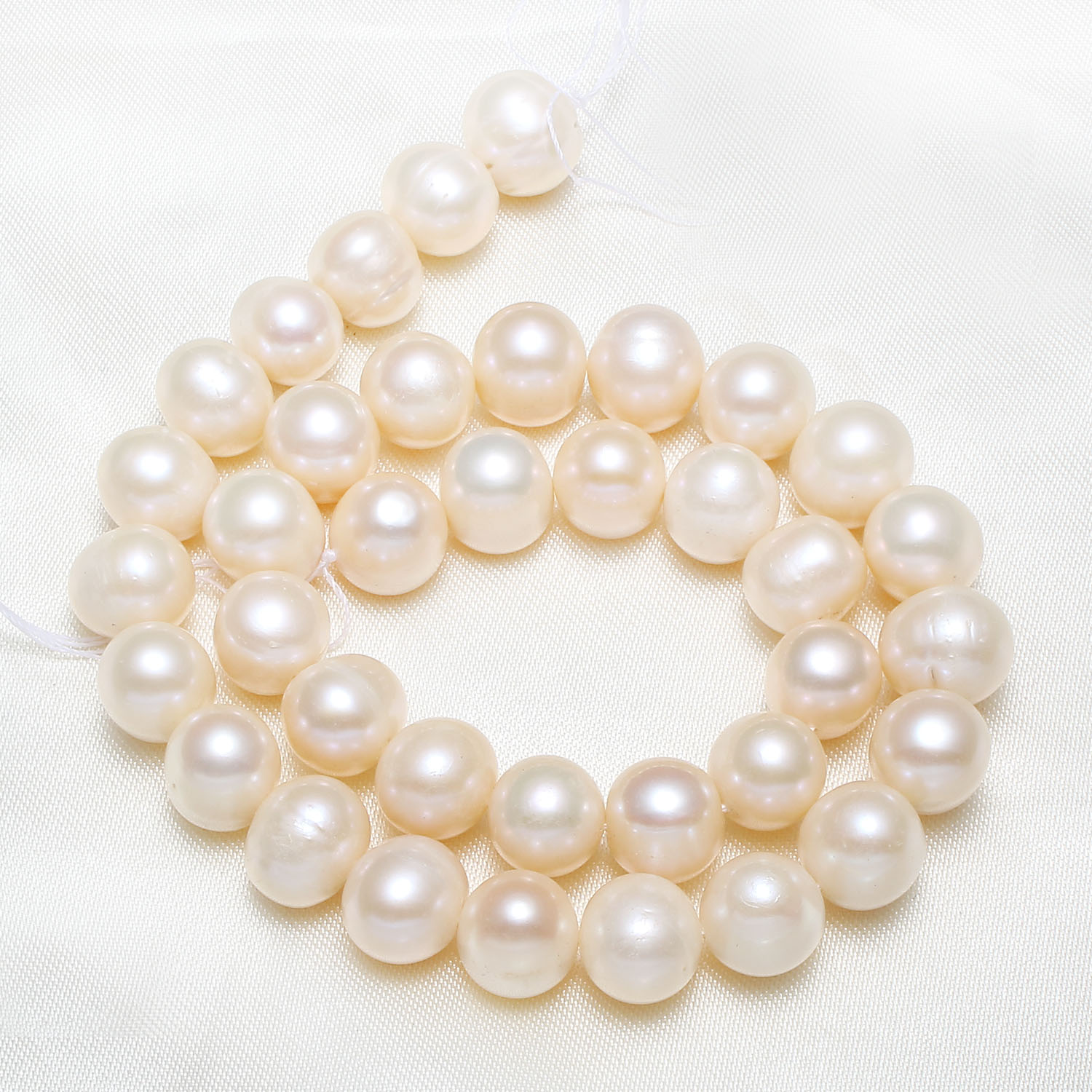Cultured Round Freshwater Pearl Beads natural 11-12mm Approx 0.8mm Sold By Strand