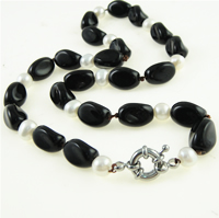 Gemstone Necklace, with Freshwater Pearl, brass spring ring clasp, Nuggets, single-strand, black, 6-7mm .5 Inch 