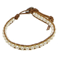 perle de verre bracelet d'enveloppe, avec cuir de peau de vache, laiton fermoir, Placage de couleur platine, perle d'imitation, 7mm, 5mm Environ 10 pouce, Vendu par brin