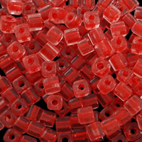 Gemischte japanische Rocailles, Glas-Rocailles, Würfel, innen Farbe, transparent, rot, 4x4x4mm, Bohrung:ca. 2mm, ca. 4500PCs/Tasche, verkauft von Tasche