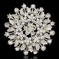 Broche de diamantes de imitación de la aleación de Zinc, Flor, chapado en color de platina, con diamantes de imitación, 68x68mm, Vendido por UD