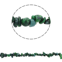 Чипы драгоценных камней, Gemstone фишки, Кусочки, зеленый, 5-13mm, отверстие:Приблизительно 0.8mm, длина:Приблизительно 33 дюймовый, Приблизительно 260ПК/Strand, продается Strand