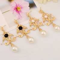 Plastic Pearl Zinc Alloy Earring, with Resin & Plastic Pearl, gold color plated 
