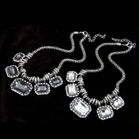 Кристалл ожерелье с цинковым сплавом, цинковый сплав, с Кристаллы, с 1.5Inch наполнитель цепи, черный свнец, цепь для фонаря & граненый & со стразами, Много цветов для выбора, 36mm, длина:Приблизительно 15.7 дюймовый, продается Strand
