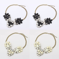 Fashion Statement Necklace, Zinc Alloy, with Crystal & Resin, with 1.5Inch extender chain, antique gold color plated, twist oval chain & faceted & with rhinestone 60mm Approx 17.7 Inch 
