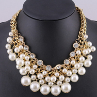 Collar de perlas de plástico, aleación de zinc, con Perlas plásticas, con 1.5Inch extender cadena, chapado en color dorado, cadenilla & con diamantes de imitación, 70mm, longitud:aproximado 15.7 Inch, Vendido por Sarta