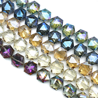 Perlas de cristal de moda, Hexágono, chapado en colorido, facetas, más colores para la opción, 18x20x10mm, agujero:aproximado 1.5mm, longitud:aproximado 22 Inch, aproximado 30PCs/Sarta, Vendido por Sarta