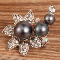 Glass Pearl Brooch, Zinc Alloy, with Glass Pearl, Flower, platinum color plated, with rhinestone, 20mm 