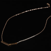 Цинкового сплава железа цепи ожерелье, цинковый сплав, с железный цепи, Прямоугольная форма, 18K золотым напылением, Овальный цепь, не содержит свинец и кадмий, 50cm, длина:Приблизительно 19.5 дюймовый, продается Strand