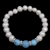 Bracelets de perles en turquoises, perle d'eau douce cultivée, avec entretoise laiton strass & turquoise synthétique, pomme de terre, Placage de couleur platine, 7-8mm Environ 7 pouce, Vendu par brin