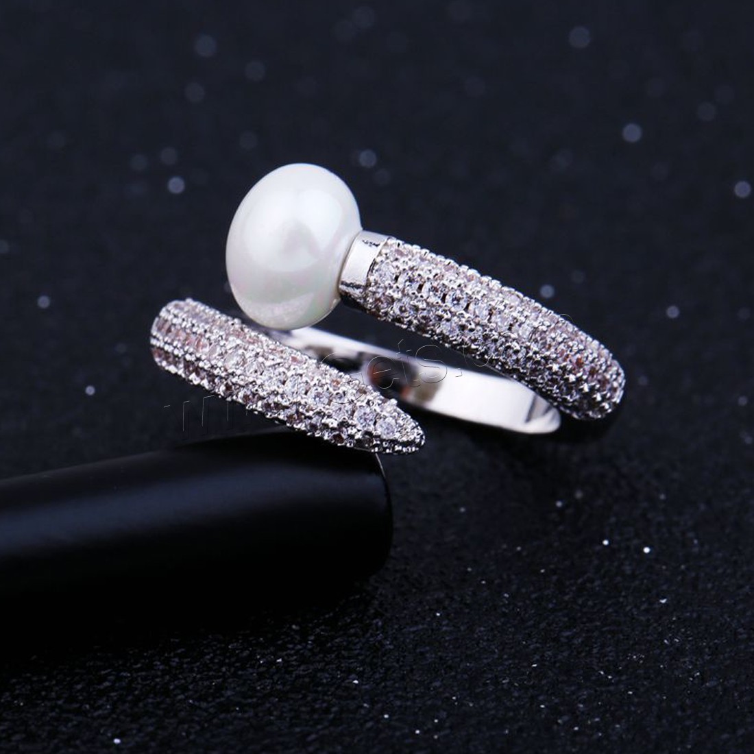 Brass Cuff Finger Ring, with Shell Pearl, platinum plated, different size for choice & micro pave cubic zirconia & for woman, 3mm, Sold By PC