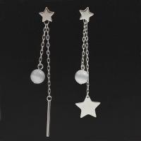 Kupfernickel Tropfen Ohrring, mit ABS-Kunststoff-Perlen, silberfarben plattiert, für Frau, 15x62x2mm, verkauft von Paar