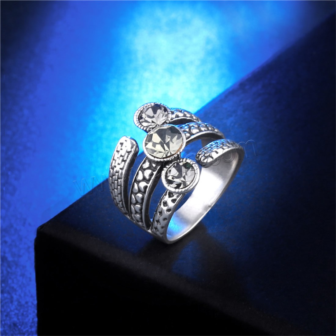 Newegg® Finger Ring, Zinc Alloy, antique silver color plated, for woman & with rhinestone, 14mm, Sold By PC