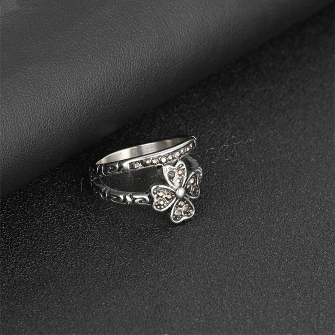 Titanium Steel Finger Ring, Four Leaf Clover, polished, different size for choice & for woman & with rhinestone & blacken, 15mm, Sold By PC