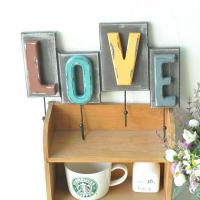 Crochet mur-rideau, bois, avec fer, mot amour Vendu par PC