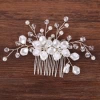 Braut Dekoratives Haarkämmchen, Zinklegierung, mit ABS-Kunststoff-Perlen & Kristall, Blume, silberfarben plattiert, für Braut & facettierte, frei von Blei & Kadmium, 80x120mm, verkauft von PC
