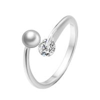Circón cúbico anillo de dedo de latón, metal, con Perlas de plástico ABS, chapado en plata real, para mujer & con circonia cúbica, libre de níquel, plomo & cadmio, 4x1.7mm, tamaño:5-7, Vendido por UD