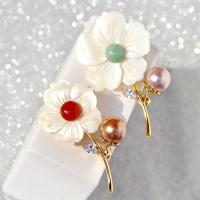 Brass Brooch, with Shell Pearl & White Shell, Flower, real gold plated, natural & for woman & with cubic zirconia 