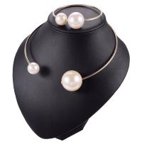 aleación de zinc Conjunto de joya, brazale & collar, con Perlas de plástico ABS, chapado en color dorado, para mujer, libre de plomo & cadmio, 30x30mm, 20x20, longitud:aproximado 16 Inch, aproximado  9 Inch, Vendido por Set