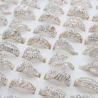 Anillo de dedo de aleación de Zinc, chapado en oro KC, tamaño del anillo mixto & para mujer & con diamantes de imitación & mixto, libre de plomo & cadmio, 21x25.5x8mm-23x25x16mm, tamaño:6.5-11, 100PCs/Caja, Vendido por Caja