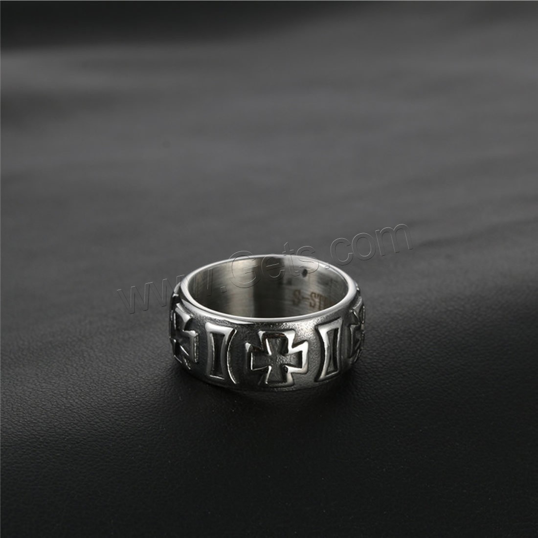 チタン鋼 指輪, クロス パターン & 異なるサイズの選択 & 男性用 & 黒くする, 10mm, 売り手 パソコン