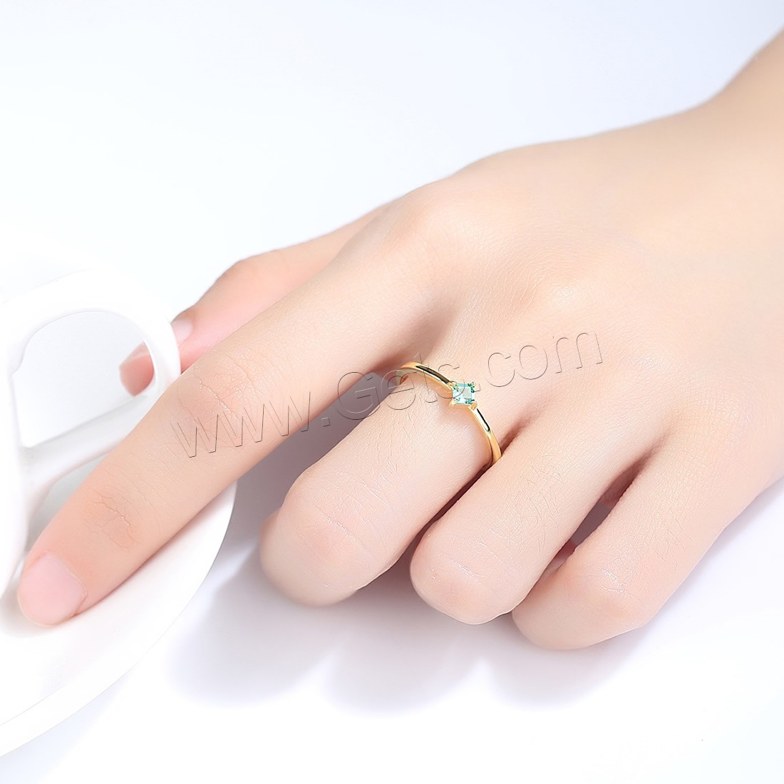 Zirkonia Messing Finger Ring, Legierung, vergoldet, verschiedene Größen vorhanden & für Frau & mit kubischem Zirkonia, 4mm, verkauft von PC