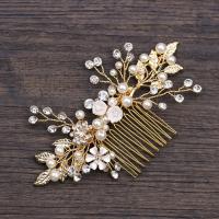 Braut Dekoratives Haarkämmchen, Zinklegierung, mit ABS-Kunststoff-Perlen & Kristall, goldfarben plattiert, für Braut & facettierte & mit Strass, frei von Blei & Kadmium, 110x70mm, verkauft von PC