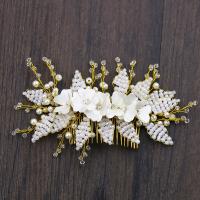 Braut Dekoratives Haarkämmchen, Zinklegierung, mit ABS-Kunststoff-Perlen & Kristall, goldfarben plattiert, für Braut & facettierte & mit Strass, frei von Blei & Kadmium, 105x170mm, verkauft von PC