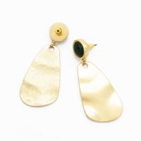 Zink Legierung Tropfen Ohrring, Zinklegierung, mit gefärbte Jade, goldfarben plattiert, für Frau, 25x58mm, verkauft von Paar